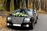 Легковое Авто Chrysler 300C черный на прокат в Киеве - фото 3 - прокат лимузинов Киев