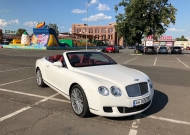 Легковое Авто Кабриолет Bentley Continental на прокат в Киеве - фото 7 - прокат лимузинов Киев